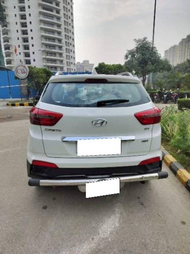 https://images10.gaadi.com/usedcar_image/4345353/original/processed_bd096461-00ac-447d-9aec-c0fab7a55180.jpeg?imwidth=6400