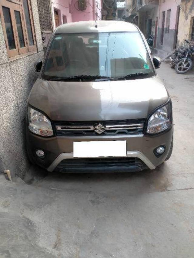 https://images10.gaadi.com/usedcar_image/4345370/original/1e0e80e8e02089fc6a8940de3076dcdd.jpg?imwidth=6400