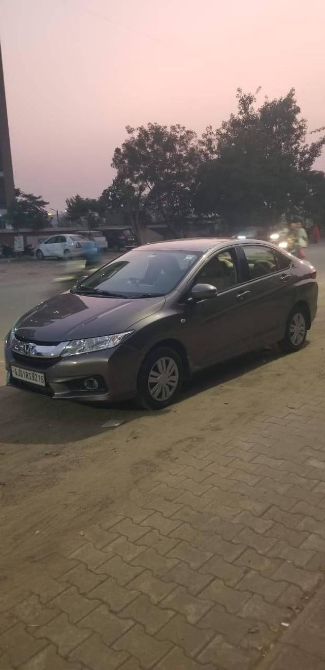 https://images10.gaadi.com/usedcar_image/4345376/original/processed_44d974d3da4471420b5dd549e4dae454.jpg?imwidth=6401