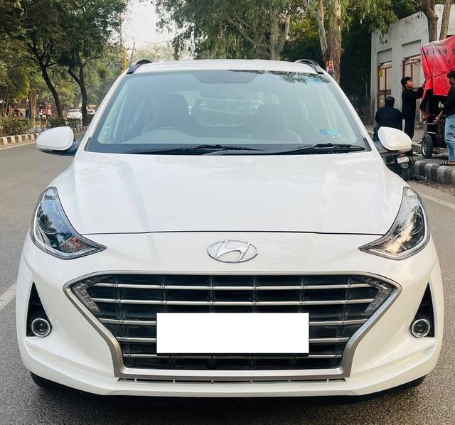 https://images10.gaadi.com/usedcar_image/4345410/original/processed_7d894b33e299e52f0411f92f78994089.jpg?imwidth=6400