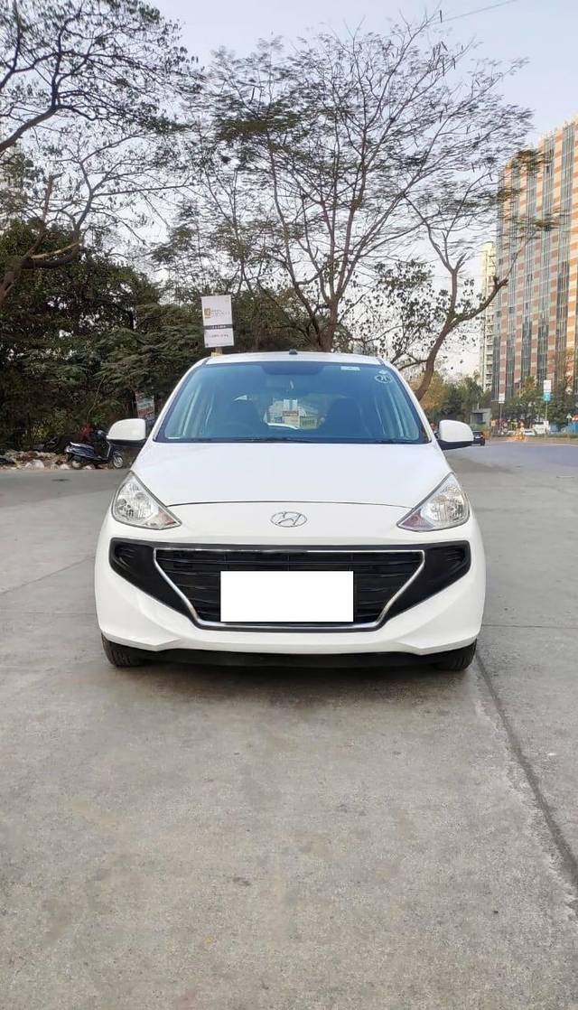 https://images10.gaadi.com/usedcar_image/4345546/original/processed_9e9d4eb78bb8a5d6984ff54829a08de5.jpg?imwidth=6400