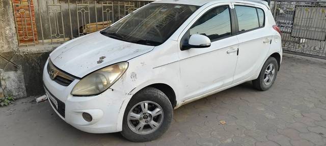 https://images10.gaadi.com/usedcar_image/4345571/original/processed_f856d7b4-7023-4cba-9f34-b71400204650.jpg?imwidth=6400