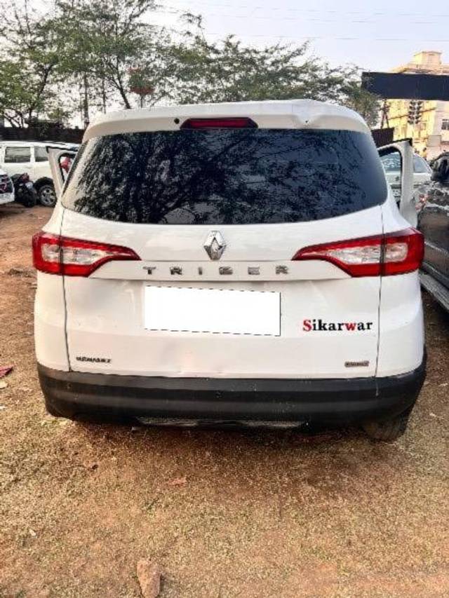 https://images10.gaadi.com/usedcar_image/4345655/original/processed_670680d5-d2e9-48bd-a201-94aff47975e1.jpeg?imwidth=6400