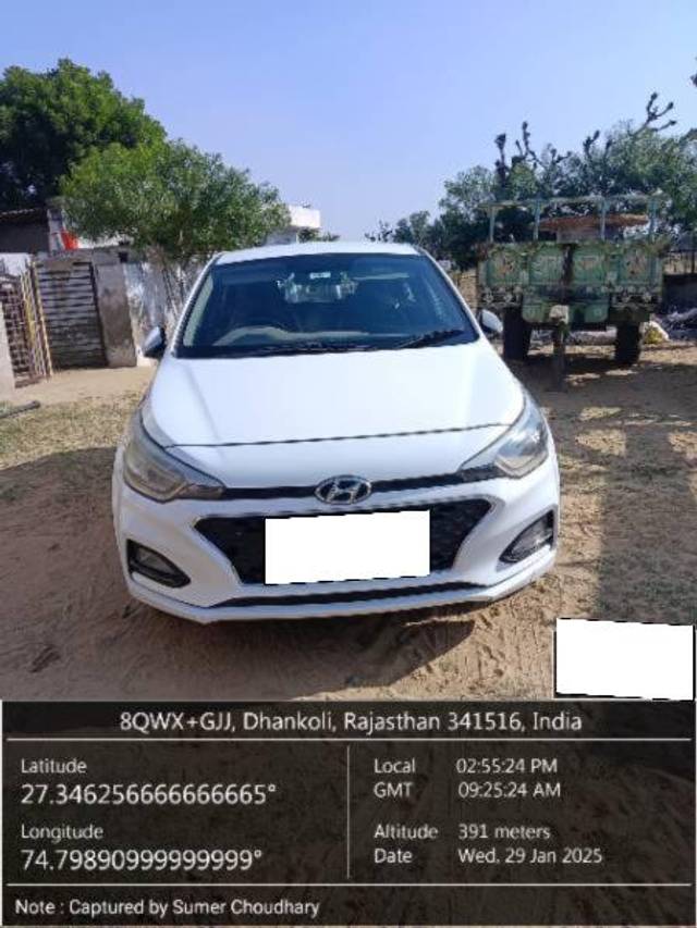 https://images10.gaadi.com/usedcar_image/4345898/original/processed_b3f5cc02-cc61-4ab7-886c-1da1ce83205e.jpg?imwidth=6402