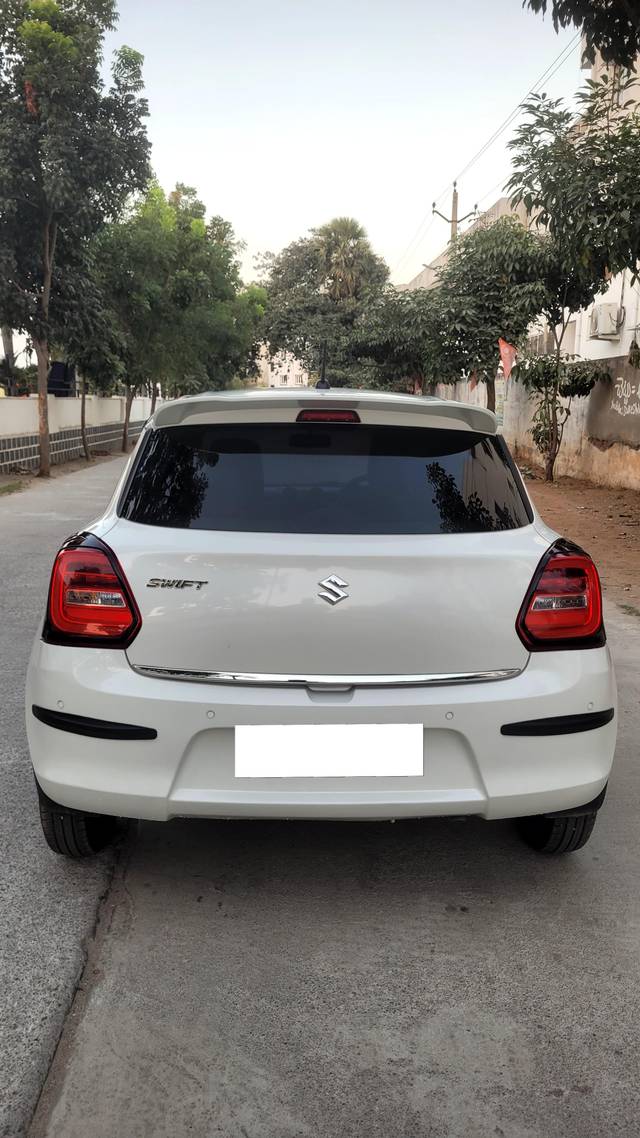 https://images10.gaadi.com/usedcar_image/4345934/original/processed_c1a3beee3cede427d54314c632b486d0.jpg?imwidth=6402