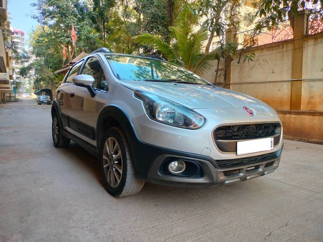 https://images10.gaadi.com/usedcar_image/4346014/original/processed_9b89e6829be88e329476f767f348a371.jpg?imwidth=6400