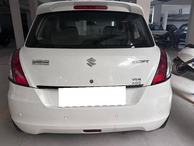 https://images10.gaadi.com/usedcar_image/4346018/original/processed_d61385eb-7a29-4386-a181-d542eb5cef75.jpeg?imwidth=6401