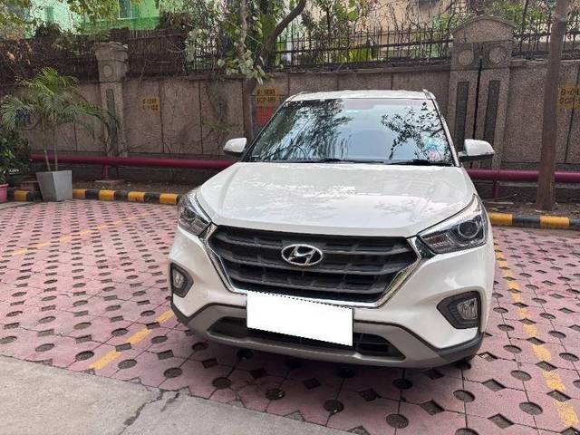 https://images10.gaadi.com/usedcar_image/4346028/original/ca9c068b13a36e334218d4f2bd84dd43.jpeg?imwidth=6400