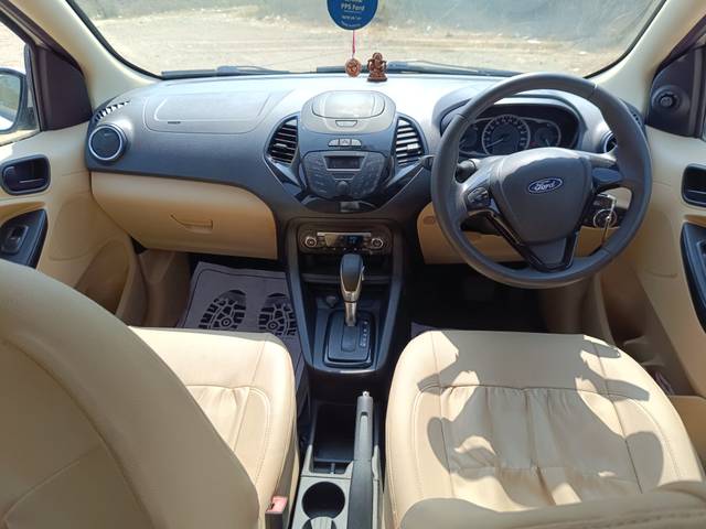 https://images10.gaadi.com/usedcar_image/4346100/original/3874d235f795dbb95f0194c45a0833cc.jpg?imwidth=6402