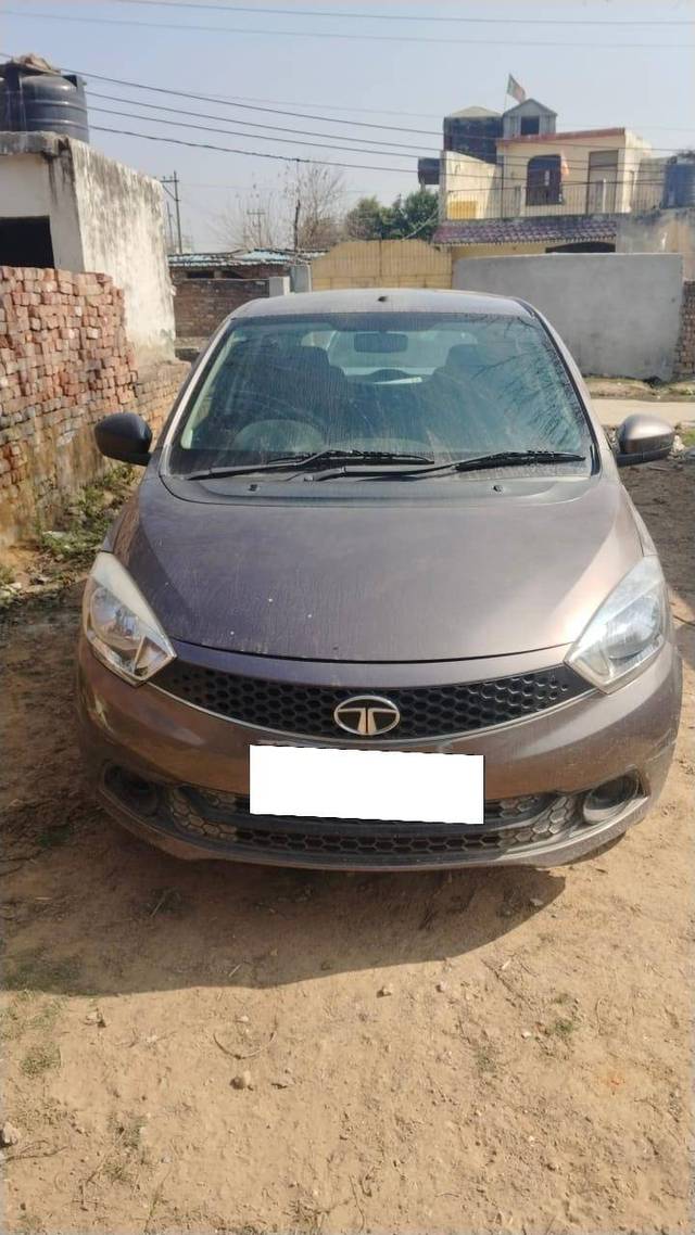 https://images10.gaadi.com/usedcar_image/4346154/original/a1640f885d3b0668fc21d30d7ada3d43.jpg?imwidth=6400