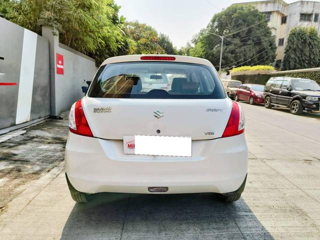 https://images10.gaadi.com/usedcar_image/4346181/original/processed_5989dd4450c2b4456e9d26c44cd3b3b2.jpeg?imwidth=6402