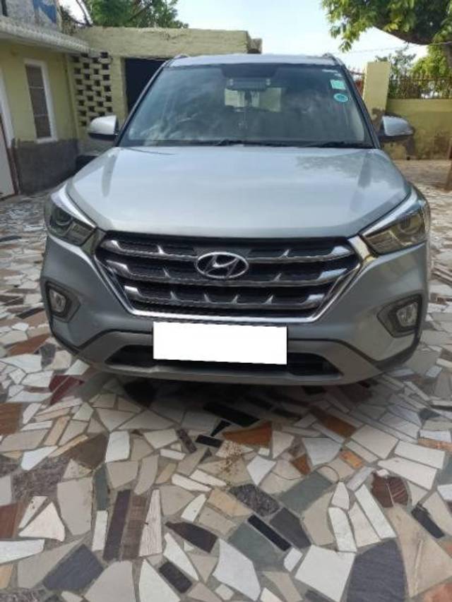 https://images10.gaadi.com/usedcar_image/4346218/original/processed_d0c7d3fe-f32d-4c7c-850a-aef66b2135e8.jpg?imwidth=6400