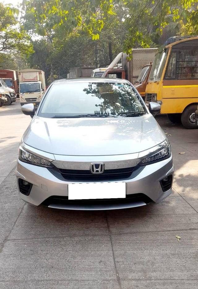 https://images10.gaadi.com/usedcar_image/4346320/original/processed_c76972637cf290cd26748d8b78707336.jpeg?imwidth=6400