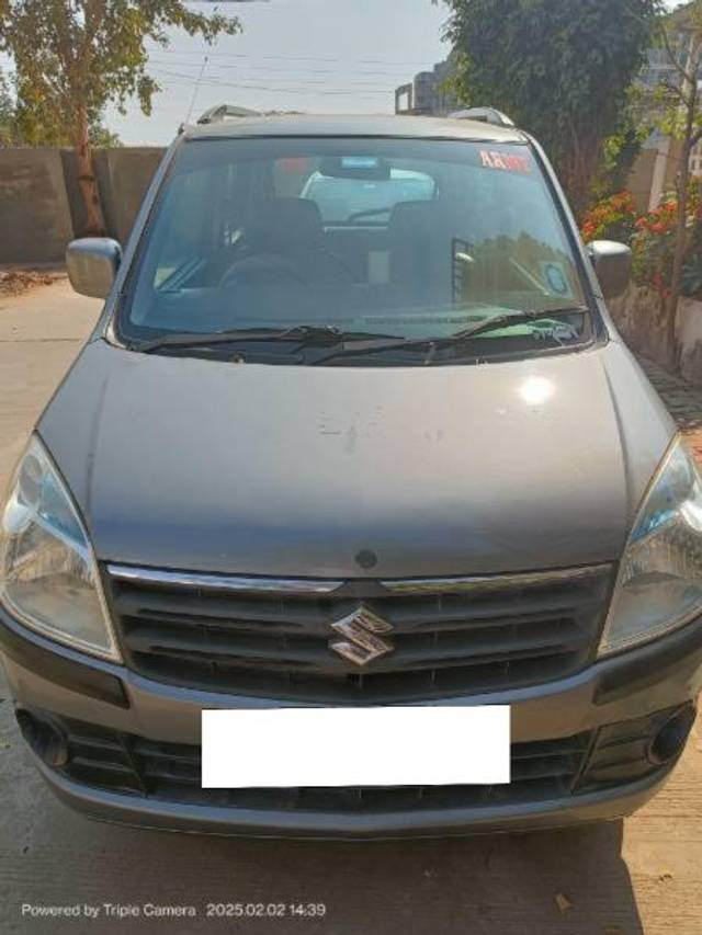 https://images10.gaadi.com/usedcar_image/4346436/original/processed_e2e644bf-e2c4-4047-bc37-56c80613aec4.jpg?imwidth=6400