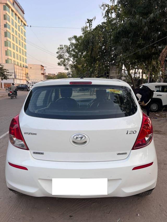 https://images10.gaadi.com/usedcar_image/4346501/original/processed_101b4d903cc3a973f3cfdb8b6391c5a1.jpg?imwidth=6401