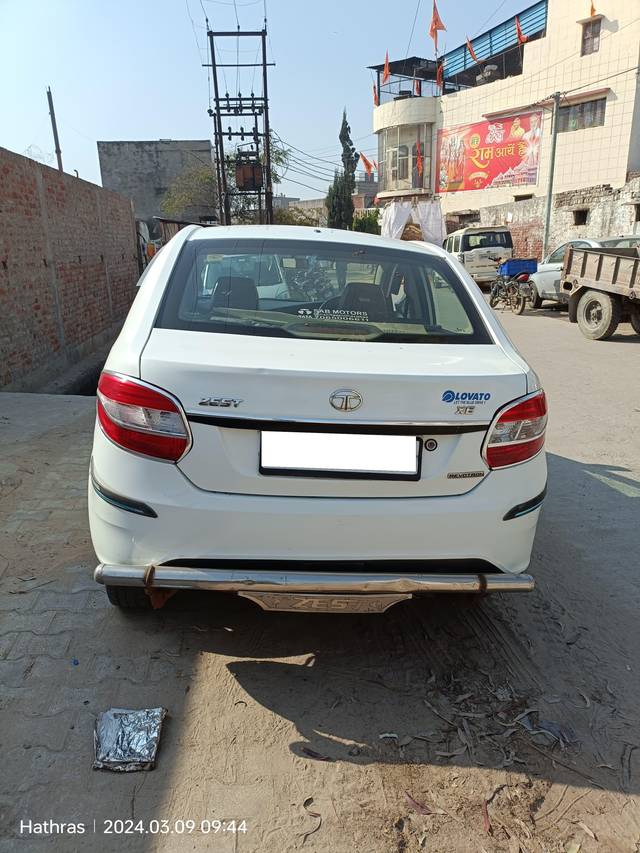 https://images10.gaadi.com/usedcar_image/4346538/original/processed_8820b8f9867e1ea1541fe00f8a31c774.jpg?imwidth=6401