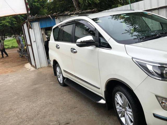 https://images10.gaadi.com/usedcar_image/4346683/original/375f1ef050f1377086a043de9a389915.jpg?imwidth=6400