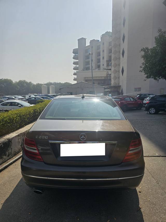 https://images10.gaadi.com/usedcar_image/4346696/original/processed_596753518c32c6d873814d2a00f5ccff.jpg?imwidth=6402