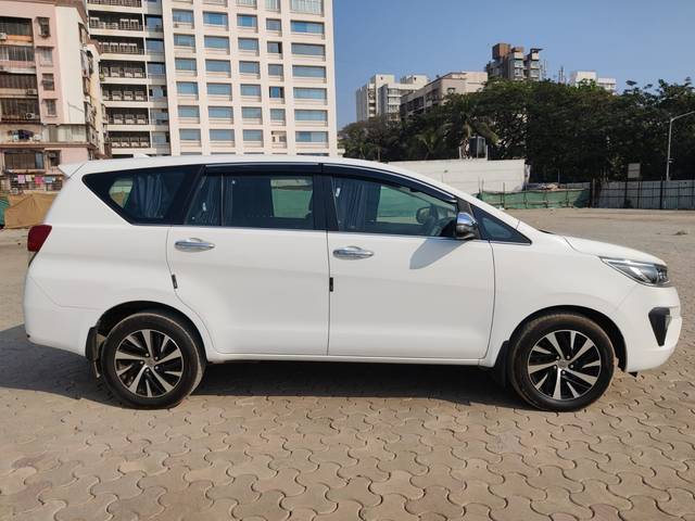 https://images10.gaadi.com/usedcar_image/4346758/original/d1a0725dffcfc3828052062238952d45.jpeg?imwidth=6401