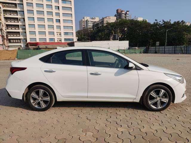 https://images10.gaadi.com/usedcar_image/4346792/original/11436be7c122f1080597d92044a9263f.jpeg?imwidth=6401