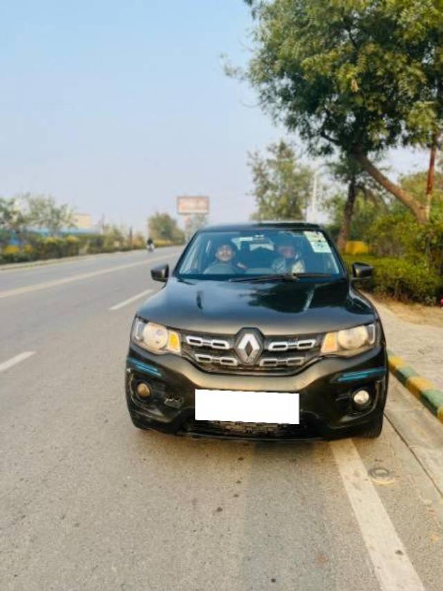 https://images10.gaadi.com/usedcar_image/4347192/original/processed_bc5a359e-2467-4ba3-b6b3-fb373dc97368.jpg?imwidth=6400