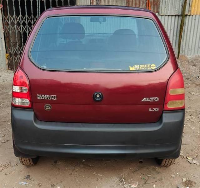 https://images10.gaadi.com/usedcar_image/4347212/original/processed_440f62cc-034a-4250-b318-35270bb0cbc7.jpg?imwidth=6402