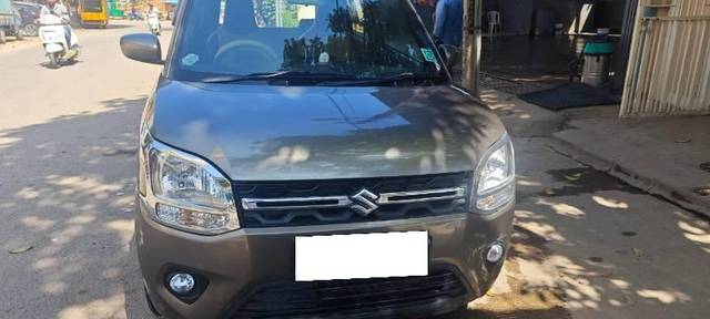 https://images10.gaadi.com/usedcar_image/4347244/original/processed_2c2122e2-2f21-4555-896b-eed465b47630.jpg?imwidth=6400