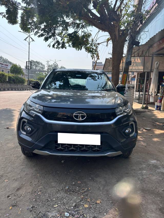 https://images10.gaadi.com/usedcar_image/4347266/original/processed_5a869095dedefa06f1b7f3323731bf8a.jpg?imwidth=6402