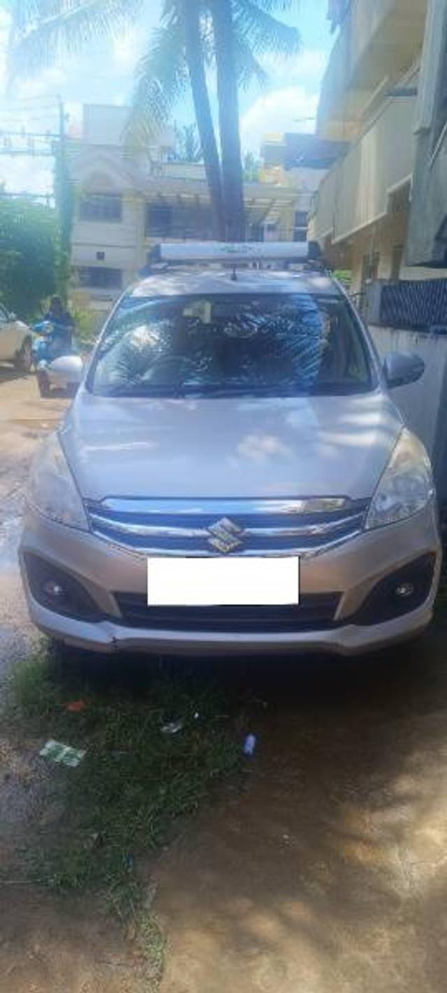 https://images10.gaadi.com/usedcar_image/4347270/original/processed_bb2757a8-491f-4ffd-ac43-902f42f9e9af.jpg?imwidth=6400