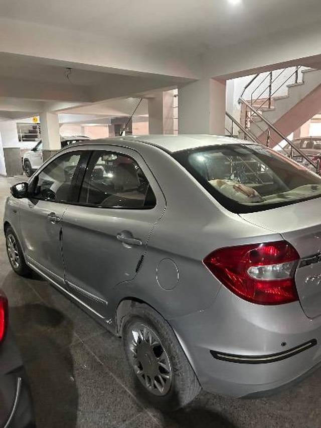 https://images10.gaadi.com/usedcar_image/4347294/original/33786a9182195129ccf99279d034d47d.jpeg?imwidth=6402