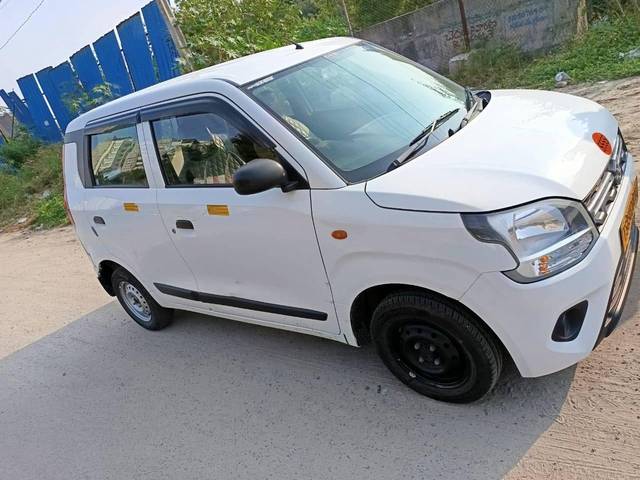 https://images10.gaadi.com/usedcar_image/4347321/original/processed_502184ad07092f0bbcd29d2b18b35a14.jpg?imwidth=6402