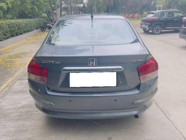 https://images10.gaadi.com/usedcar_image/4347329/original/61788bce9966454293ceaf3e0ef7a9df.jpeg?imwidth=6401