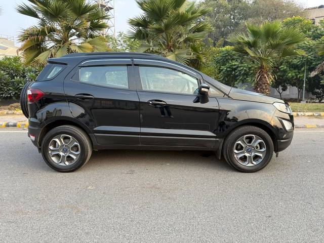 https://images10.gaadi.com/usedcar_image/4347431/original/913ac1dff5e03c65a9ed73d256803926.jpeg?imwidth=6401