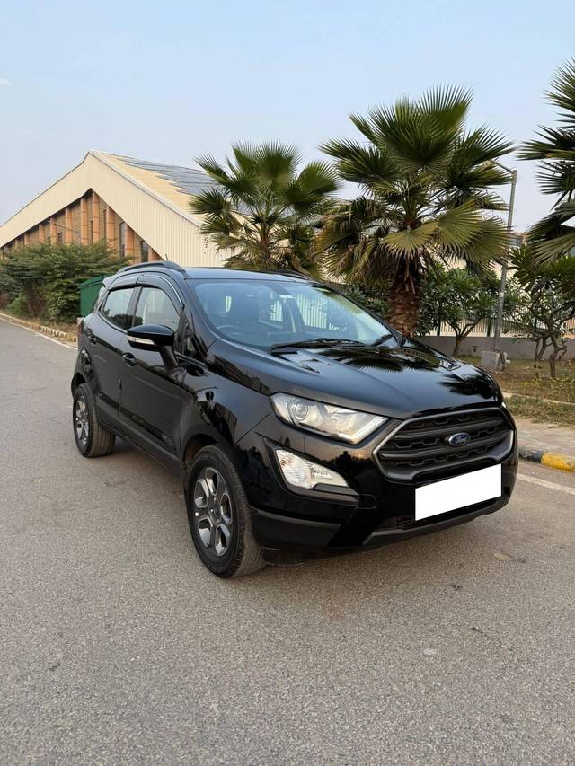 https://images10.gaadi.com/usedcar_image/4347431/original/processed_7ac7711d88cb3ba4340c6ee9b3f2c0c0.jpeg?imwidth=6400