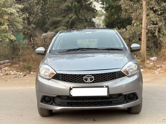 https://images10.gaadi.com/usedcar_image/4347456/original/processed_944a425891d2ff64544b698bde9817cf.jpg?imwidth=6400