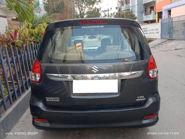 https://images10.gaadi.com/usedcar_image/4347549/original/processed_697b496aee5746614f5ec4e0fe75f610.jpg?imwidth=6402