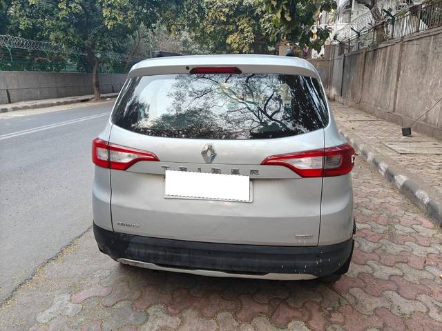 https://images10.gaadi.com/usedcar_image/4347592/original/processed_fa711f4438ccdf3e1bdc49f69bceba38.jpg?imwidth=6402