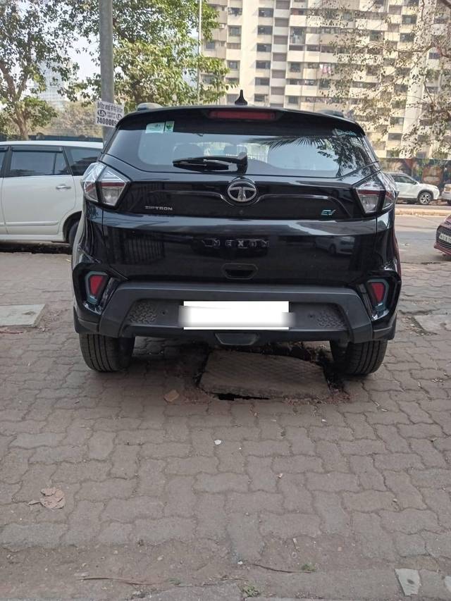 https://images10.gaadi.com/usedcar_image/4347645/original/processed_551fd25ca52cba211803d400f76f00d0.jpeg?imwidth=6401