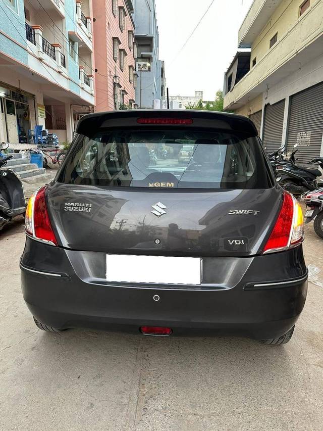 https://images10.gaadi.com/usedcar_image/4347662/original/processed_bc34c0d417241527a4d59afdd5a0049a.jpg?imwidth=6402