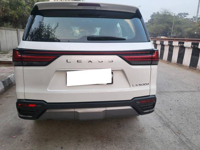 https://images10.gaadi.com/usedcar_image/4347682/original/processed_13673e9e76ef7b7bbe1f616de23ac277.jpg?imwidth=6402