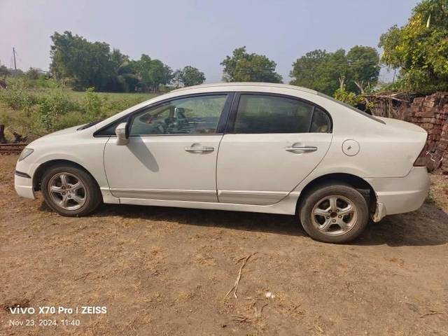 https://images10.gaadi.com/usedcar_image/4347718/original/processed_622c3401-ccca-49ed-a282-768fd23a3857.jpeg?imwidth=6402