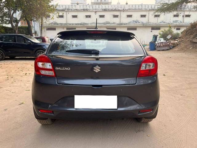 https://images10.gaadi.com/usedcar_image/4347723/original/processed_8cf6984ae64375d5deec9d213371d95c.jpg?imwidth=6402