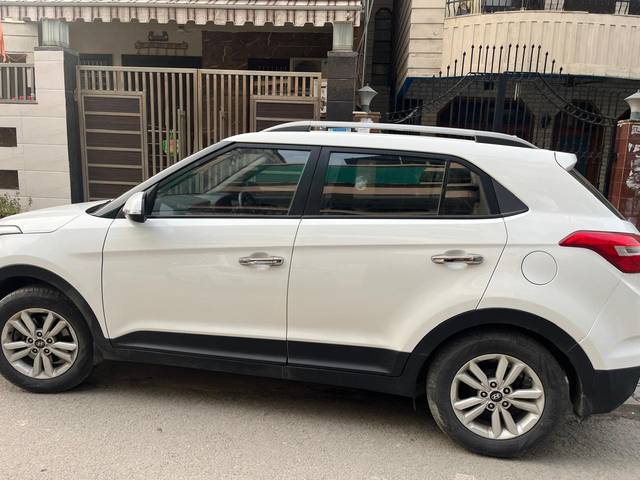 https://images10.gaadi.com/usedcar_image/4347727/original/e9daeb5b6dd1714cf85554bec23f6d50.jpg?imwidth=6402