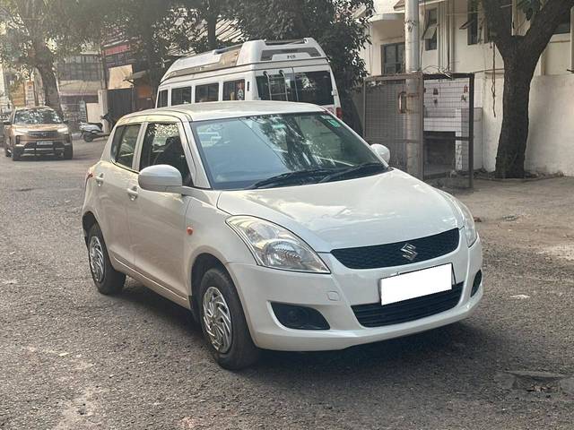 https://images10.gaadi.com/usedcar_image/4347748/original/processed_7f7509438e8d7967aed23bb8f0b532f4.jpg?imwidth=6400