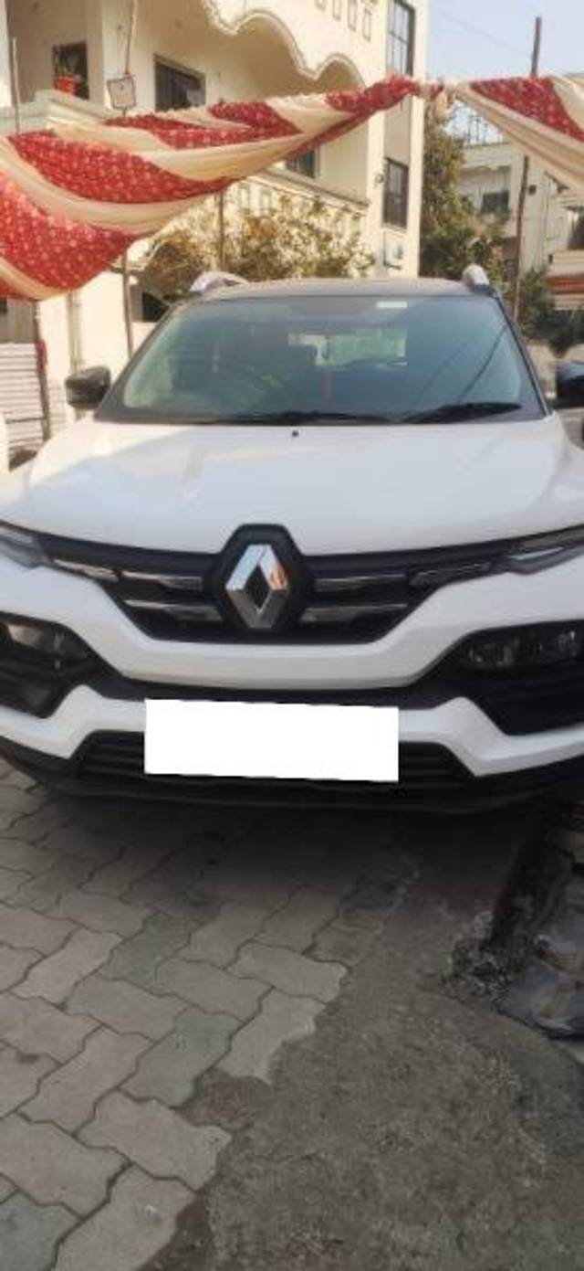 https://images10.gaadi.com/usedcar_image/4347752/original/processed_654ff34d-277a-4c11-ba5e-8e965e7e39c1.jpg?imwidth=6401