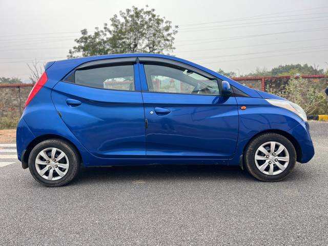 https://images10.gaadi.com/usedcar_image/4347757/original/0875f0144bbbe52cc4be578b069cb4ee.jpg?imwidth=6401