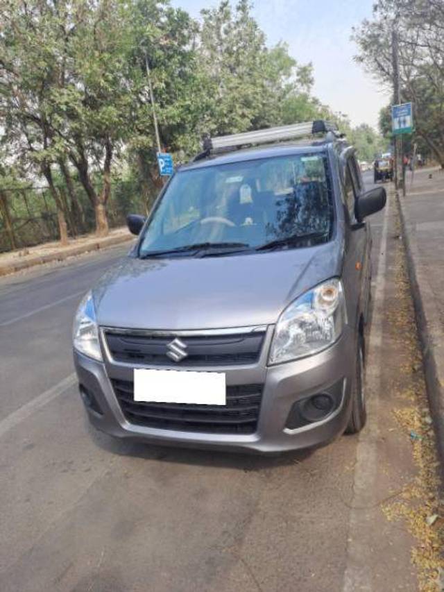 https://images10.gaadi.com/usedcar_image/4347880/original/e1a181abd60df1451616ad9397a695e2.jpg?imwidth=6400