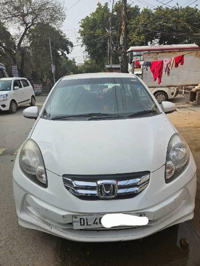 https://images10.gaadi.com/usedcar_image/4347908/original/processed_948ab914-b370-4ef5-b071-fb0d16e3c119.jpg?imwidth=6401