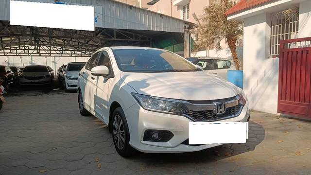 https://images10.gaadi.com/usedcar_image/4348004/original/processed_efe019f953ebb49a5880e6682cc30221.jpg?imwidth=6400