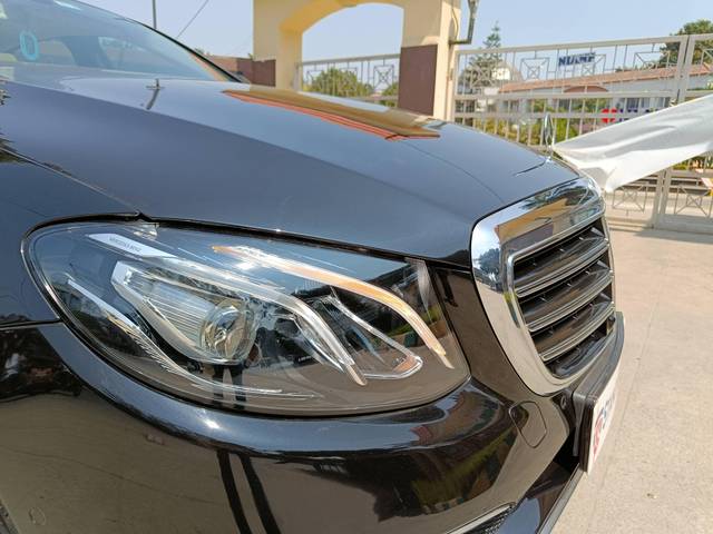 https://images10.gaadi.com/usedcar_image/4348017/original/processed_b5c05f2246164fab937beac67b16dd39.jpg?imwidth=6401